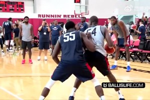 巴特尔请刘玉栋吃早饭，这菜真有点硬啊！