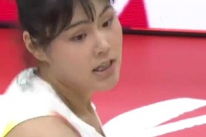 小宝就是强🤩李月汝连续打成两个2+1！助中国女篮拿下比赛！
