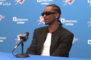 KD曾言：我爱洗澡但有时两天不洗！就喜欢脏一点，有草根的感觉