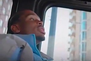 你们同意吗？威少曾言：谦虚地说，我是史上篮板能力最强后卫