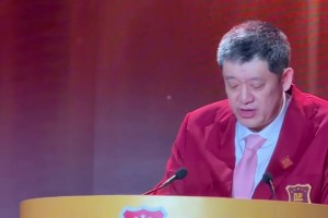 詹姆斯第一，库里第二！考辛斯给生涯合作过的球员排名