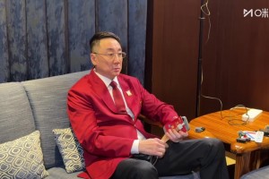 文森特:23年选择加盟湖人前，莱利专程飞过来见我，但没谈薪资